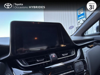 Photo 15 du bon plan TOYOTA C-HR 122h Dynamic 2WD E-CVT RC18 occasion à 16990 €