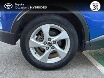 Photo 16 du bon plan TOYOTA C-HR 122h Dynamic 2WD E-CVT RC18 occasion à 16990 €