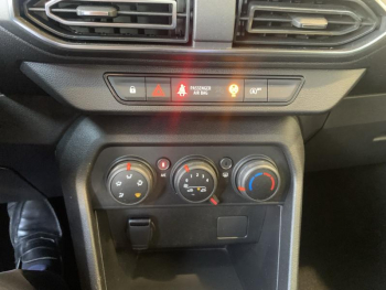 Photo 13 du bon plan DACIA Sandero 1.0 SCe 65ch Confort -22 occasion à 10890 €