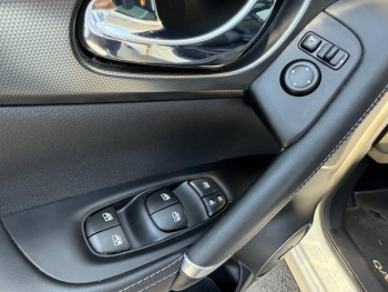 Photo 17 du bon plan NISSAN Qashqai 1.3 DIG-T 140ch Tekna+ 2019 Euro6-EVAP occasion à 15900 €
