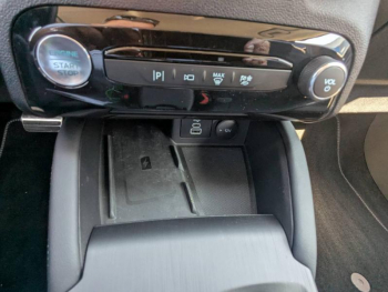 Photo 19 du bon plan FORD Kuga 2.5 Duratec 180ch Hybrid FlexiFuel Active X Powershift occasion à 37580 €