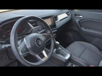 Photo 9 du bon plan RENAULT Captur 1.6 E-Tech hybride 145ch Intens -21 occasion à 17900 €