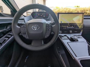 Photo 2 du bon plan TOYOTA bZ4X 204ch 11kW Origin occasion à 33990 €