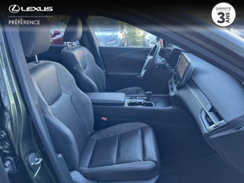 Photo 6 du bon plan LEXUS RX 450h+ Executive 4WD occasion à 69900 €