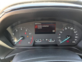 Photo 11 du bon plan FORD Fiesta 1.0 Flexifuel 95ch Cool & Connect 5p occasion à 15501 €