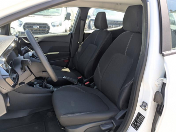 Photo 16 du bon plan FORD Fiesta 1.0 Flexifuel 95ch Cool & Connect 5p occasion à 15501 €