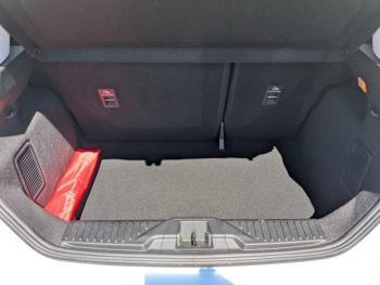 Photo 19 du bon plan FORD Fiesta 1.0 Flexifuel 95ch Cool & Connect 5p occasion à 15501 €