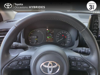 Photo 13 du bon plan TOYOTA Yaris 116h Dynamic 5p MY22 occasion à 17990 €