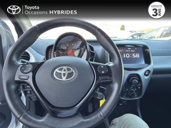 Photo 9 du bon plan TOYOTA Aygo 1.0 VVT-i 72ch x-play x-app 5p MC18 occasion à 10490 €
