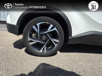 Photo 16 du bon plan TOYOTA C-HR 122h Edition 2WD E-CVT MY22 occasion à 22990 €