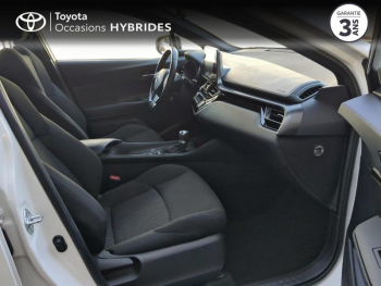 Photo 6 du bon plan TOYOTA C-HR 122h Dynamic Business 2WD E-CVT RC18 occasion à 16990 €