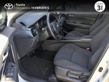 Photo 11 du bon plan TOYOTA C-HR 122h Dynamic Business 2WD E-CVT RC18 occasion à 16990 €