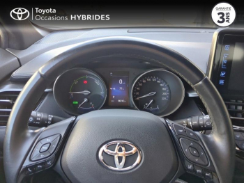 Photo 13 du bon plan TOYOTA C-HR 122h Dynamic Business 2WD E-CVT RC18 occasion à 16990 €