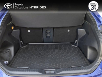 Photo 10 du bon plan TOYOTA Yaris Cross 116h Design MY22 2WD CARGO occasion à 22990 €