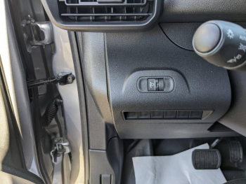 Photo 4 du bon plan PEUGEOT Partner XL 950kg BlueHDi 130ch S&S EAT8 Pack Premium Connect occasion à 25290 €