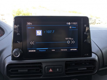 Photo 7 du bon plan PEUGEOT Partner XL 950kg BlueHDi 130ch S&S EAT8 Pack Premium Connect occasion à 25290 €