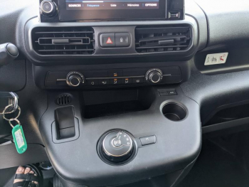 Photo 9 du bon plan PEUGEOT Partner XL 950kg BlueHDi 130ch S&S EAT8 Pack Premium Connect occasion à 25290 €