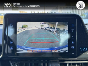 Photo 15 du bon plan TOYOTA C-HR 122h Dynamic 2WD E-CVT RC18 occasion à 19480 €