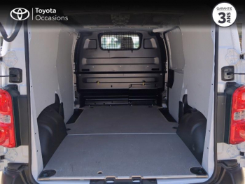 Photo 10 du bon plan TOYOTA ProAce VUL Medium 1.5 D-4D 120 Business RC23 occasion à 25990 €