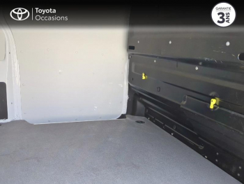 Photo 12 du bon plan TOYOTA ProAce VUL Medium 1.5 D-4D 120 Business RC23 occasion à 25990 €