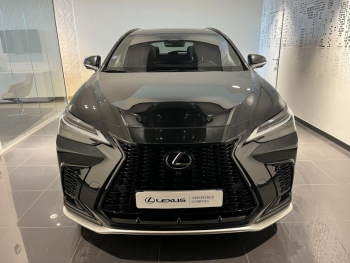 Photo 2 du bon plan LEXUS NX 450h+ F SPORT Executive 4WD occasion à 49990 €