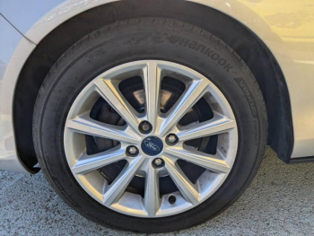 Photo 19 du bon plan FORD B-MAX 1.0 SCTi 125ch EcoBoost Stop&Start Titanium occasion à 10990 €