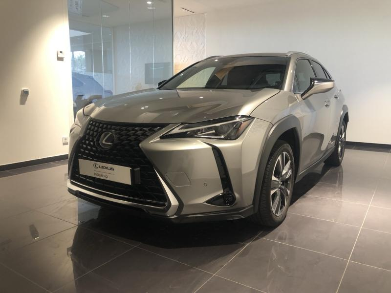 Bon plan LEXUS UX 250h 2WD Premium Edition MY22 occasion à 23900 €