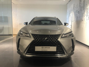 Photo 2 du bon plan LEXUS UX 250h 2WD Premium Edition MY22 occasion à 23900 €