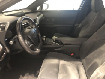 Photo 9 du bon plan LEXUS UX 250h 2WD Premium Edition MY22 occasion à 23900 €