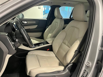Photo 10 du bon plan VOLVO XC40 T5 AWD 247ch Inscription Luxe Geartronic 8 occasion à 25900 €