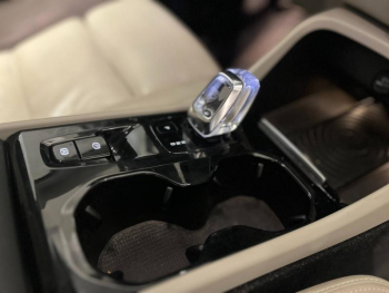 Photo 18 du bon plan VOLVO XC40 T5 AWD 247ch Inscription Luxe Geartronic 8 occasion à 25900 €