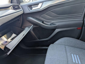 Photo 15 du bon plan FORD Focus Active SW 1.0 Flexifuel mHEV 125ch Active X occasion à 23990 €