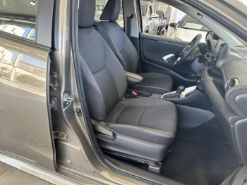 Photo 16 du bon plan TOYOTA Yaris 116h Dynamic Business 5p + Programme Beyond Zero Academy MY22 occasion à 19980 €