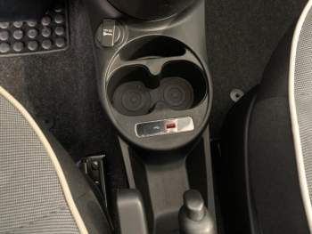 Photo 15 du bon plan FIAT 500 1.2 8v 69ch Lounge occasion à 10490 €