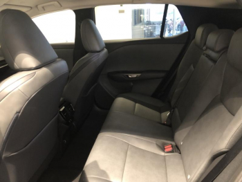 Photo 10 du bon plan LEXUS RZ 450e Luxe occasion à 44890 €