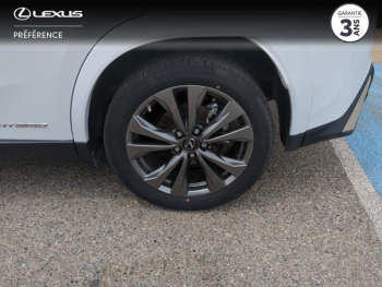 Photo 4 du bon plan LEXUS UX 250h 2WD F SPORT  Techno MY22 occasion à 27900 €