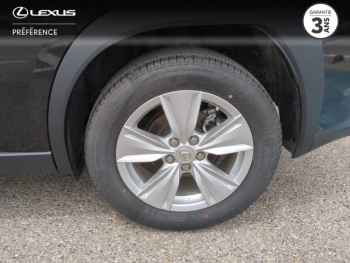 Photo 4 du bon plan LEXUS UX 250h Pack Business 2WD occasion à 26900 €