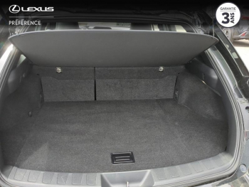 Photo 15 du bon plan LEXUS UX 250h Pack Business 2WD occasion à 26900 €