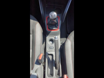 Photo 47 du bon plan DACIA Duster 1.3 TCe 150ch FAP Techroad 4x2 occasion à 13990 €