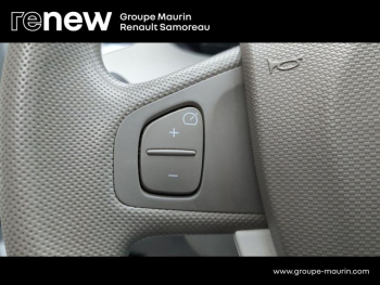 Photo 20 du bon plan RENAULT Zoe Life charge normale Type 2 occasion à 4700 €