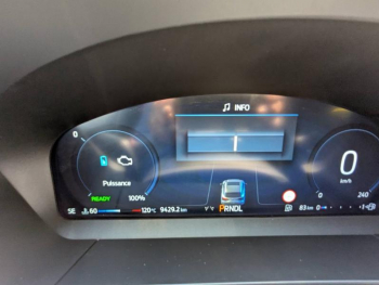 Photo 14 du bon plan FORD Kuga 2.5 Duratec 180ch Hybrid FlexiFuel ST-Line Powershift occasion à 34880 €