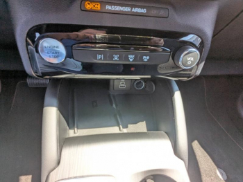 Photo 19 du bon plan FORD Kuga 2.5 Duratec 180ch Hybrid FlexiFuel ST-Line Powershift occasion à 34880 €