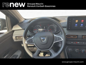 Photo 22 du bon plan DACIA Sandero 1.0 TCe 90ch Stepway Confort -22 occasion à 13990 €