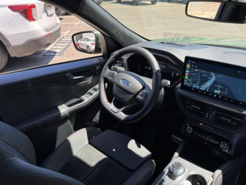 Photo 8 du bon plan FORD Kuga 2.5 Duratec 180ch Hybrid FlexiFuel ST-Line X Powershift occasion à 40890 €