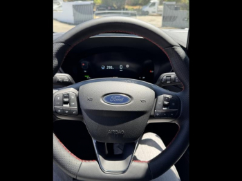 Photo 21 du bon plan FORD Kuga 2.5 Duratec 180ch Hybrid FlexiFuel ST-Line X Powershift occasion à 40890 €