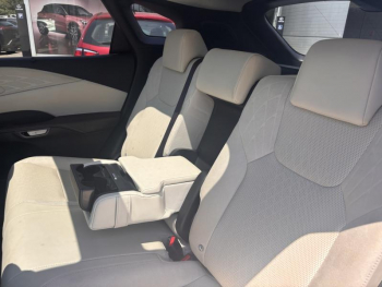 Photo 26 du bon plan LEXUS RX 450h+ 4WD Executive occasion à 73900 €
