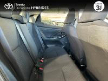 Photo 11 du bon plan TOYOTA Yaris 116h Dynamic Business 5p + Programme Beyond Zero Academy MY22 occasion à 19980 €