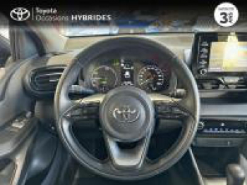 Photo 13 du bon plan TOYOTA Yaris 116h Dynamic Business 5p + Programme Beyond Zero Academy MY22 occasion à 19980 €