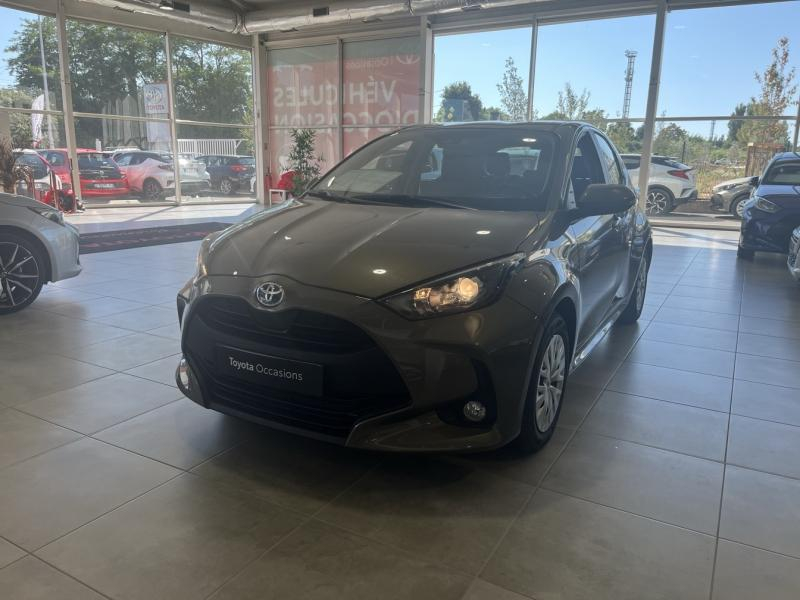 Bon plan TOYOTA Yaris 116h Dynamic Business 5p + Programme Beyond Zero Academy MY22 occasion à 19980 €
