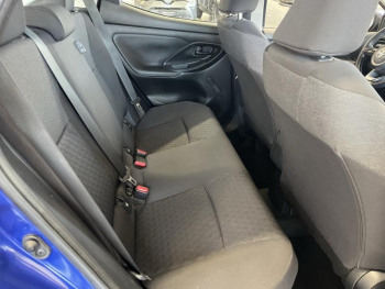 Photo 11 du bon plan TOYOTA Yaris 116h Dynamic Business 5p + Programme Beyond Zero Academy MY22 occasion à 19990 €
